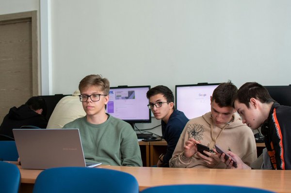 L'école informatique à paris : votre avenir technologique commence ici